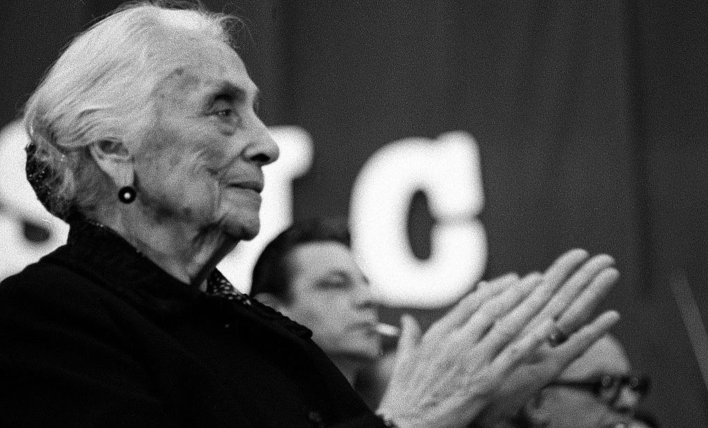 Žena koja je prva uskliknula “No pasaran!”-“Nema Prolaza”<br src=