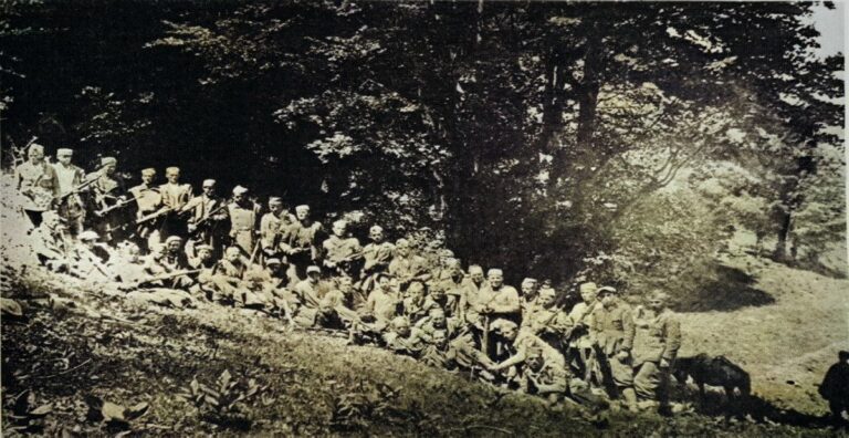 SUZA U OKU KOMANDANTA – Momčilo VUČEKOVIĆ<br src=