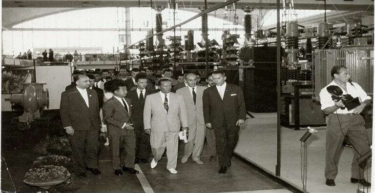 Jugoslavija i samoupravni socijalizam!<br src=