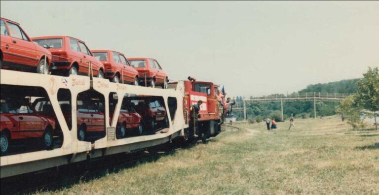 Amerikanac objavio fotografije proizvodnje modela Yugo koje je napravio 1985. godine<br src=