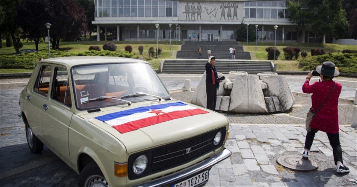 Nevolje sa socijalističkom Jugoslavijom – VLADIMIR SIMOVIĆ<br src=